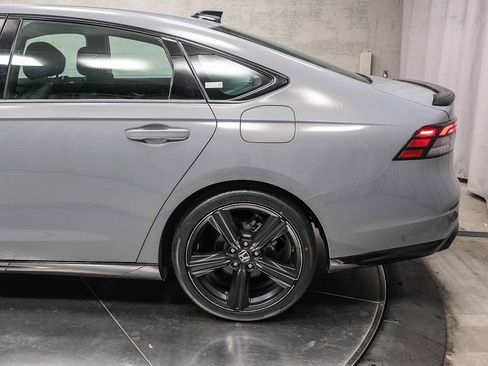 Used 2023 Honda Accord Sport image 8