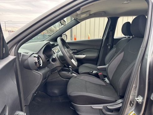 Used 2020 Nissan Kicks SV image 12