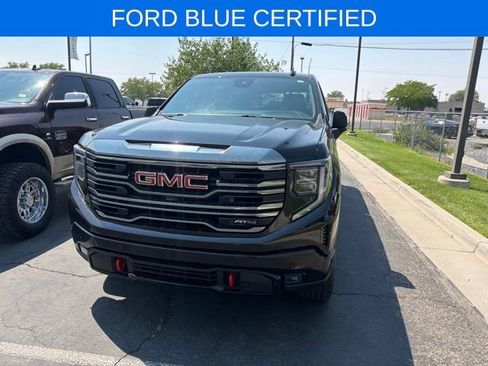 Used 2022 GMC Sierra 1500 AT4 w/ AT4 Premium Package AWD/4WD image 7