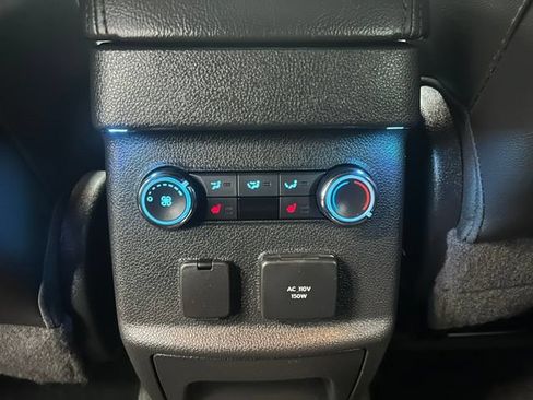 Used 2014 Ford Explorer Limited w/ Equipment Group 302A AWD/4WD image 34