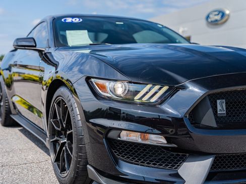 Certified 2020 Ford Mustang Shelby GT350 w/ Technology Package image 10