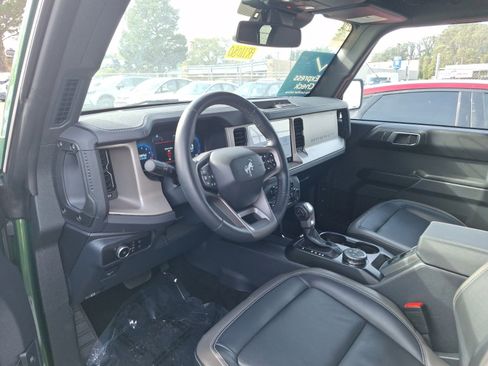 Used 2025 Ford Bronco Outer Banks image 7