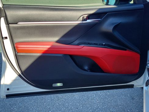 Used 2022 Toyota Camry XSE image 15