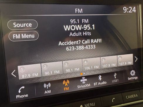 Used 2024 Nissan Rogue SV image 31