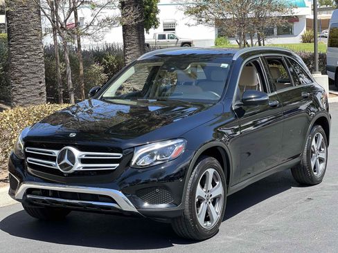 Used 2018 Mercedes-Benz GLC 300 4MATIC image 13