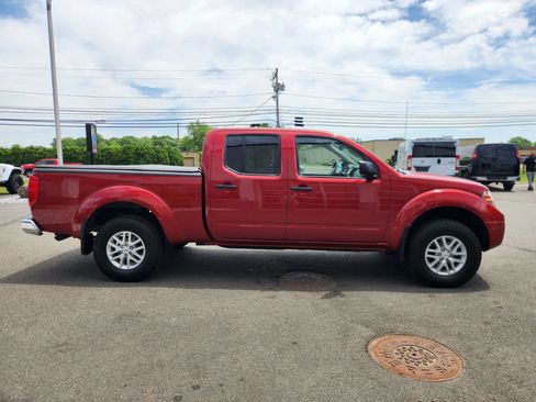 Used 2018 Nissan Frontier SV w/ Value Truck Package AWD/4WD image 19