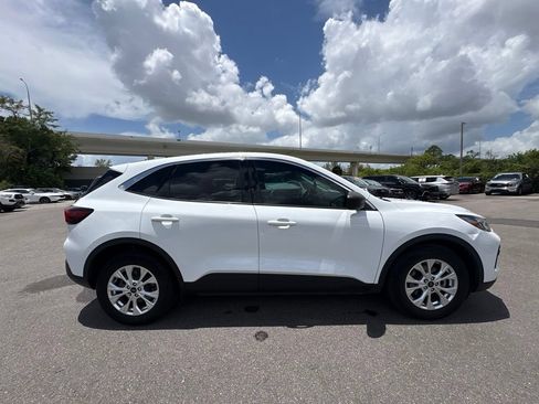Used 2023 Ford Escape Active FWD image 2