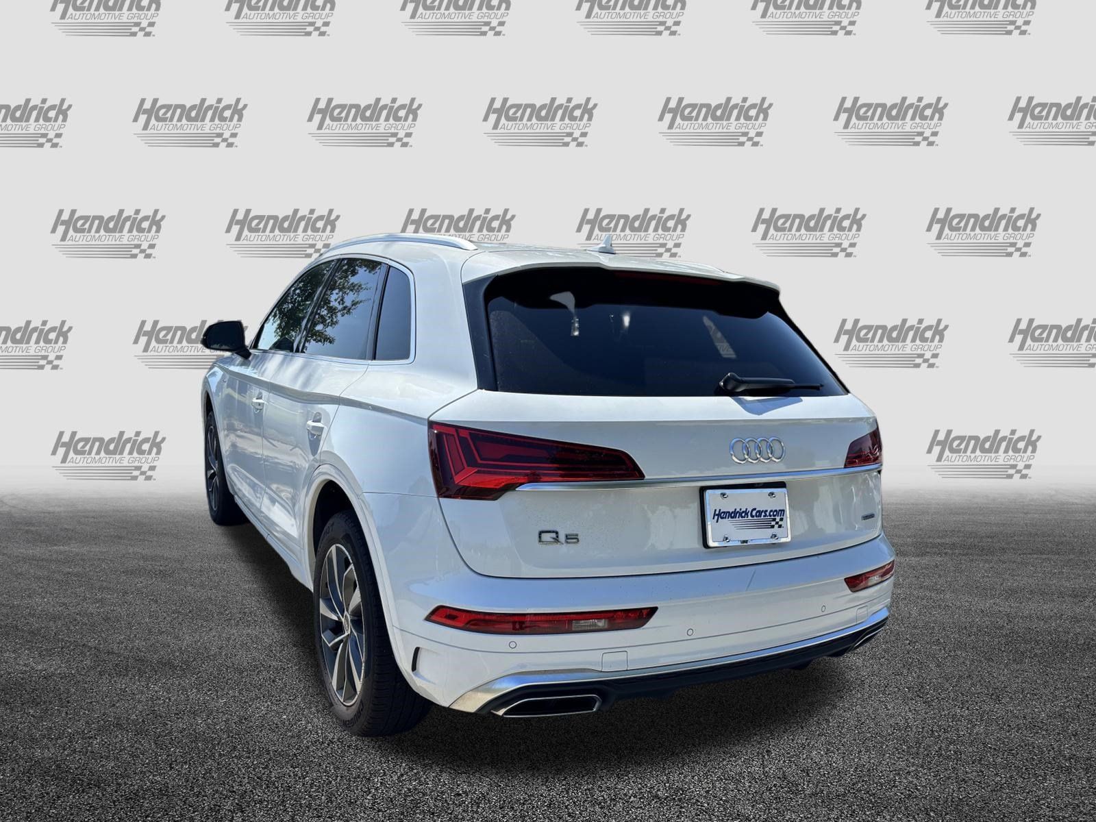 Used 2023 Audi Q5 2.0T Premium Plus w/ Premium Plus Package AWD/4WD image 8