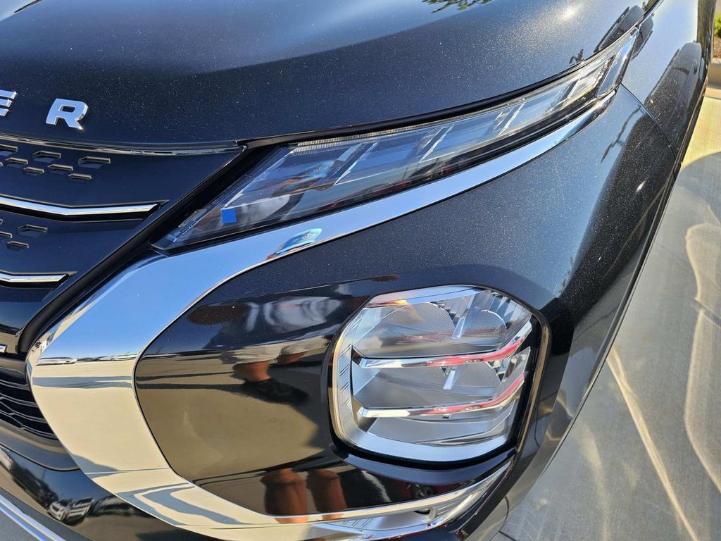Used 2022 Mitsubishi Outlander SEL FWD image 6