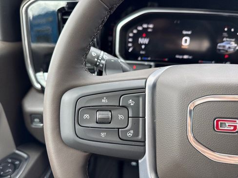 New 2026 GMC Sierra 1500 SLT image 30