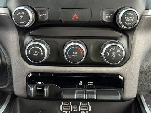 Used 2022 RAM 1500 Big Horn image 18