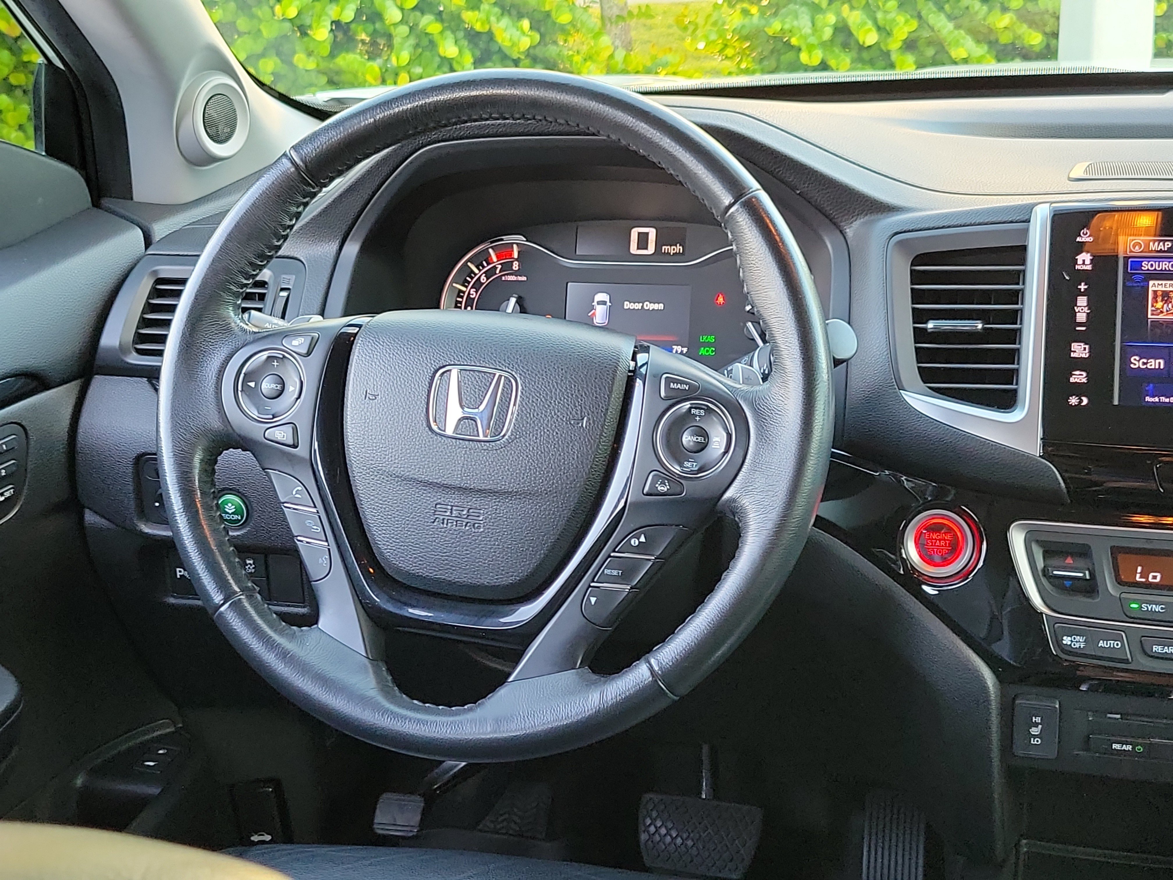 Used 2018 Honda Pilot Touring image 19