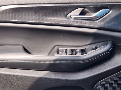 New 2026 Jeep Grand Cherokee L Laredo image 16