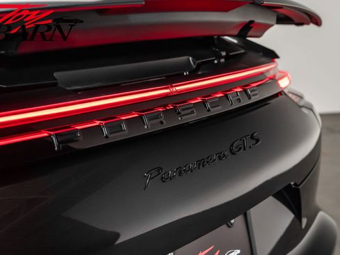 Used 2020 Porsche Panamera GTS image 12