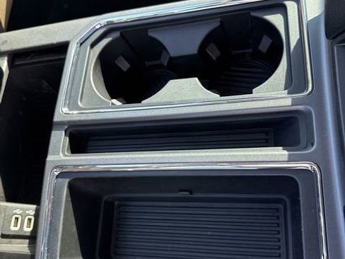 Used 2018 Ford F150 XLT w/ Equipment Group 302A Luxury image 18