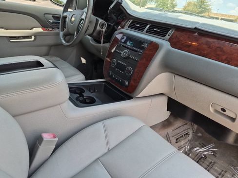 Used 2013 Chevrolet Avalanche LT w/ Texas Edition RWD image 14