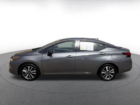 Used 2025 Nissan Versa SV FWD image 9