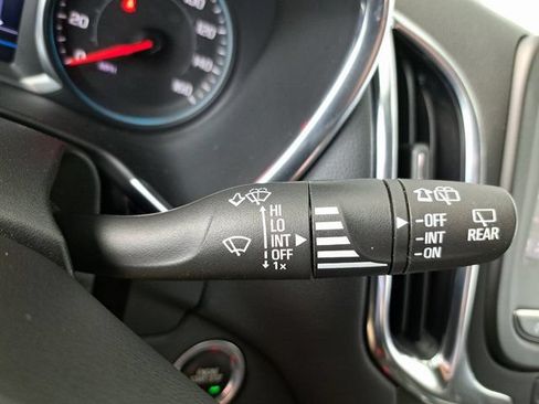 Used 2022 Chevrolet Equinox LT FWD image 20