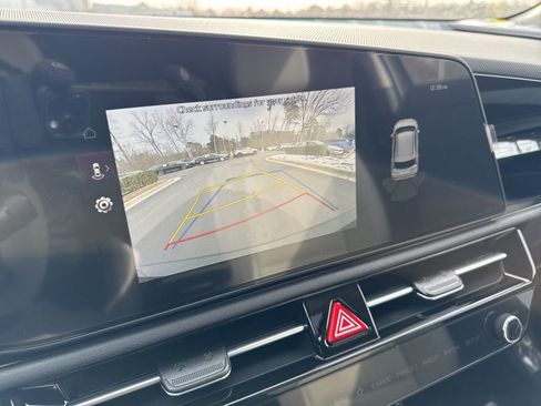 New 2026 Kia Niro EX image 16