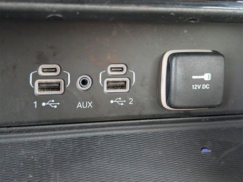 Used 2024 Jeep Grand Cherokee Altitude image 19