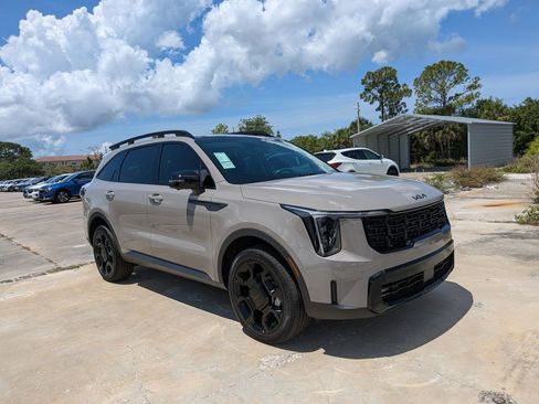 Certified 2026 Kia Sorento SX AWD/4WD image 2