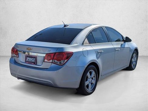 Used 2016 Chevrolet Cruze LT w/ Technology Package image 5