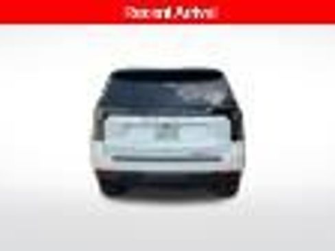 Used 2025 Chevrolet Suburban RST w/ Comfort Package AWD/4WD image 5