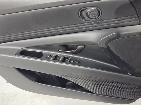 New 2025 Hyundai Elantra Sport FWD image 27