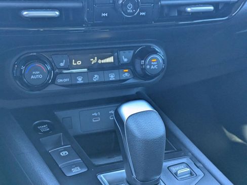 New 2026 Nissan Kicks SV image 17