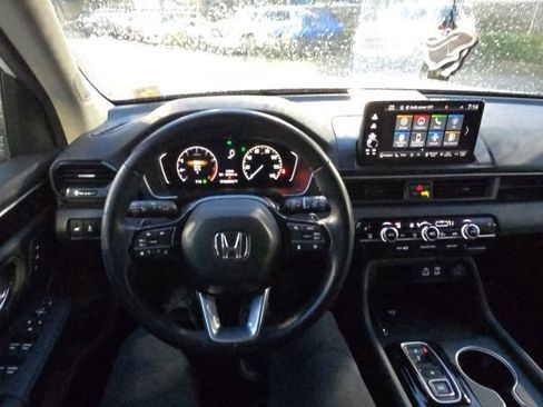 Certified 2024 Honda Pilot Touring image 20