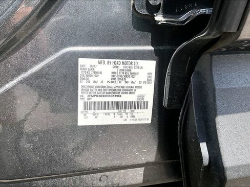 Used 2017 Ford Edge Titanium w/ Equipment Group 301A FWD image 6