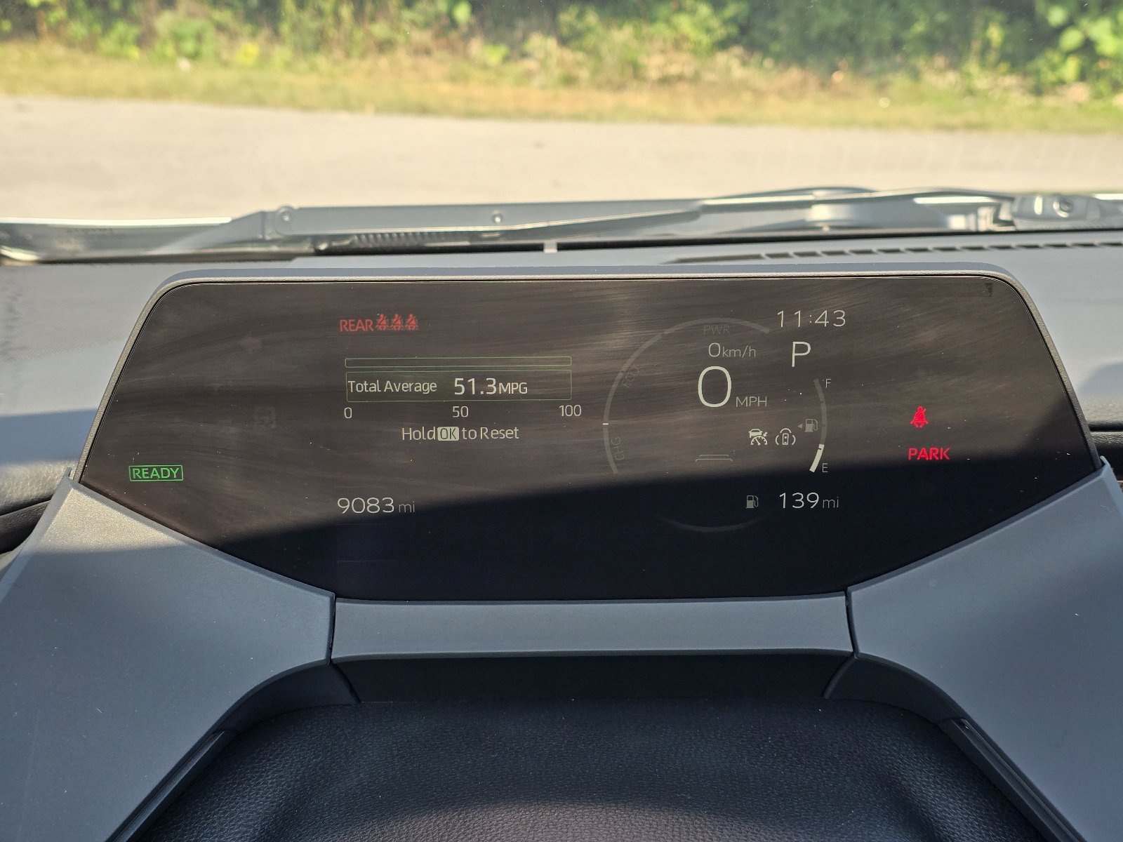 Used 2025 Toyota Prius LE FWD image 18