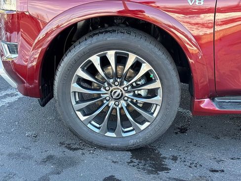 Used 2022 Nissan Armada Platinum w/ Captain's Chairs Package image 10