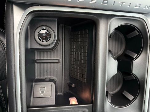 Certified 2025 Ford Expedition Max Platinum AWD/4WD image 25