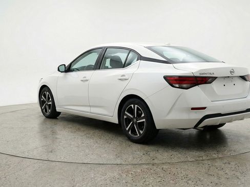 Used 2025 Nissan Sentra SV image 6