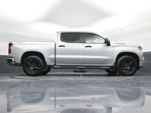 Used 2022 Chevrolet Silverado 1500 RST w/ Redline Edition AWD/4WD image 38