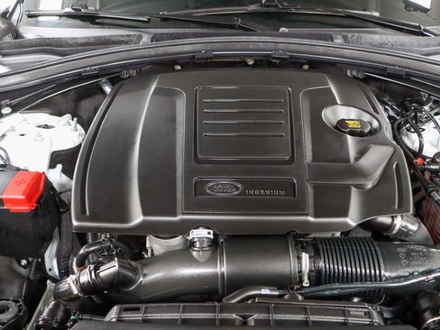 Used 2023 Land Rover Range Rover Velar R-Dynamic S image 31