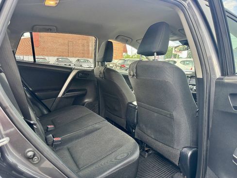 Used 2018 Toyota RAV4 LE w/ All Weather Liner Package AWD/4WD image 14