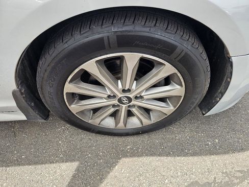 Used 2016 Hyundai Sonata Limited w/ Option Group 04 image 14