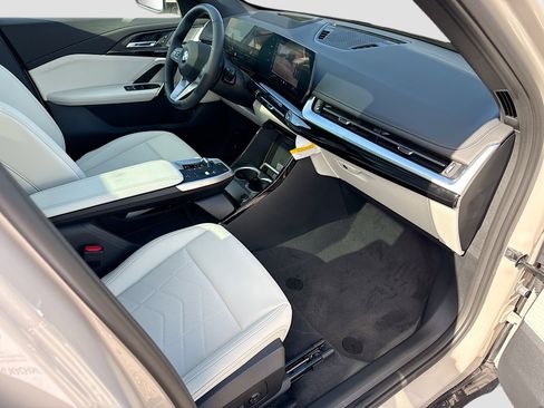 New 2026 BMW X1 xDrive28i w/ Technology Package image 14