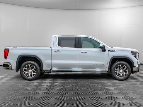 New 2026 GMC Sierra 1500 SLT w/ SLT Premium Plus Package AWD/4WD image 2