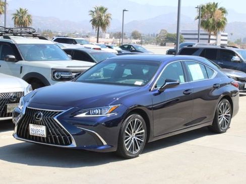 Certified 2025 Lexus ES 300h w/ Premium Package FWD image 3