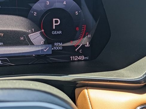 Certified 2025 GMC Canyon AT4 w/ AT4 Premium Package AWD/4WD image 26