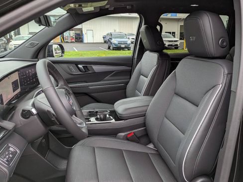 New 2026 Buick Enclave Sport Touring w/ Power Package AWD/4WD image 11