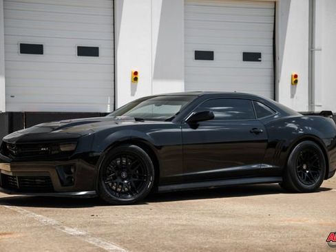 Used 2014 Chevrolet Camaro ZL1 image 38