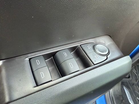 New 2026 GMC Canyon Elevation w/ Convenience Package image 19