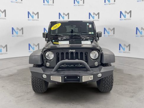 Used 2017 Jeep Wrangler Unlimited Sport w/ Connectivity Group AWD/4WD image 6