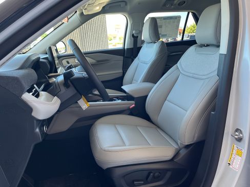 New 2026 Ford Explorer Active w/ Active Comfort Package AWD/4WD image 6