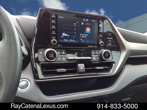 Used 2021 Toyota Highlander XLE AWD/4WD image 13