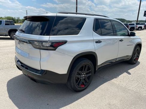 Used 2020 Chevrolet Traverse Premier w/ Redline Edition FWD image 6
